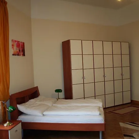 Hostel Walking Bed Market Hall *